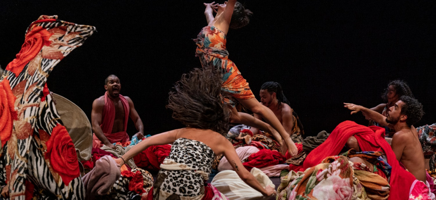 Encantado - Lia Rodrigues Danse