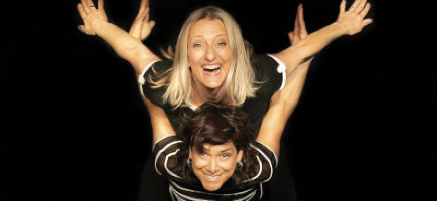 Cécile Giroud et Selena Hernandez font ce qu'elles veulent ! Humour