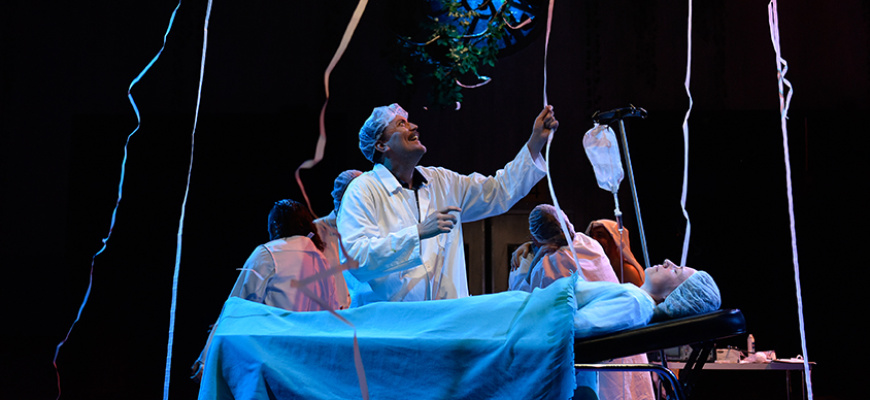 La vie est une fête Théâtre