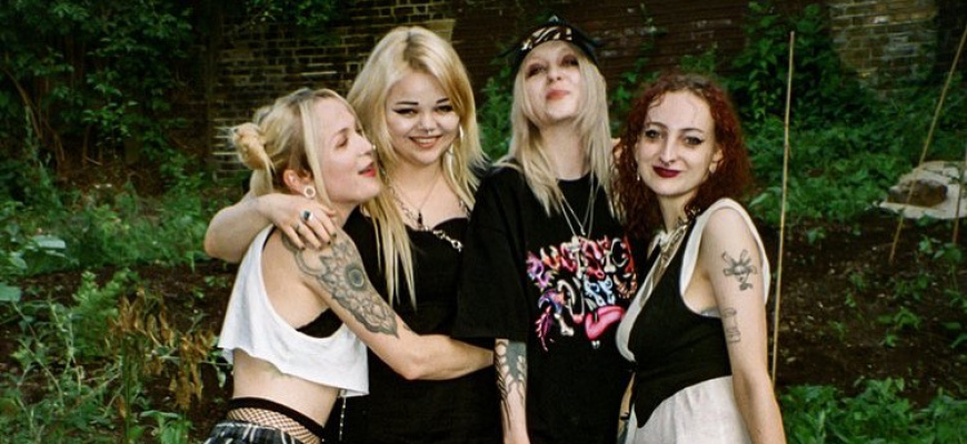Girlz Disorder : Pussyliquor • Nurse’s Dead Bodies • Bibi Rollings • Verres Cassés Métal