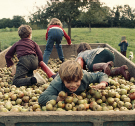 Image Madeleine de Sinéty, Un Village Photographie