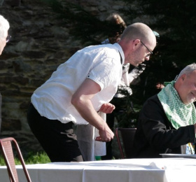 Le chœur du mensonge