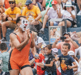 Un Verano Naranja - Tuga